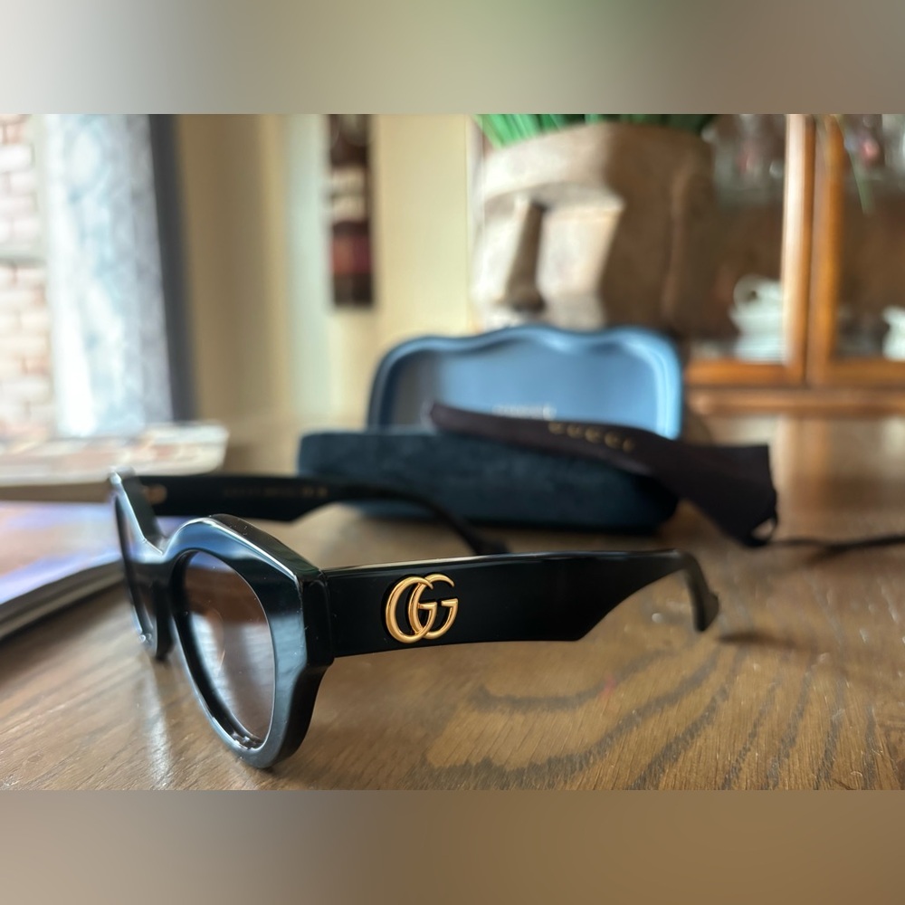 Gucci 💅✨ Black Designer GG Cat Eye Sunglasses Italy GG0957S 003 51-19-145 Auth - Picture 7 of 12